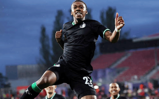 开云体育app下载-转会期费耶诺德调整名单以备欧冠今夜上海海港主帅复盘，媒体一致点评：马德里竞技单刀错失的简单介绍